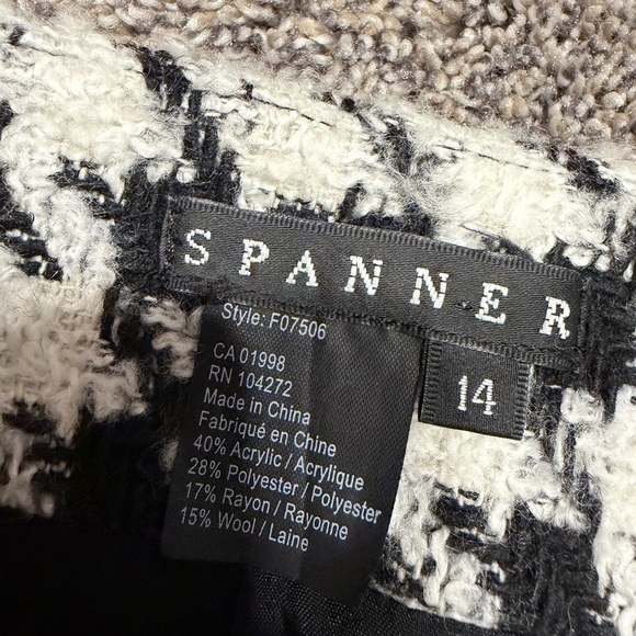 Spanner Classic Black and White Houndstooth Skirt size 14 EUC - Picture 5 of 6